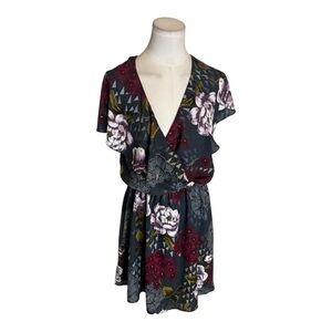 EVERLY Red‎ Gray Floral Mini Dress Size L Sundress Vacation Party Sun Work Trip